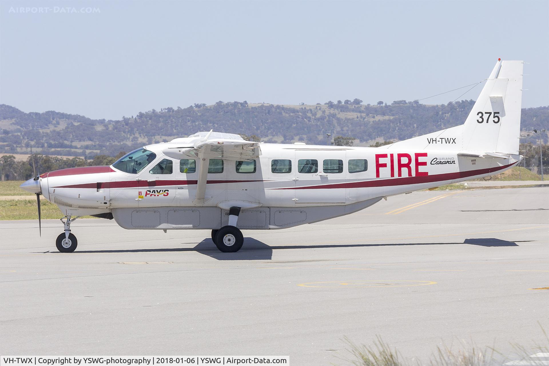 VH-TWX, 1997 Cessna 208B Grand Caravan C/N 208B-0648, Pay's Helicopters (VH-TWX) Cessna 208B Grand Caravan taxiing at Wagga Wagga Airport