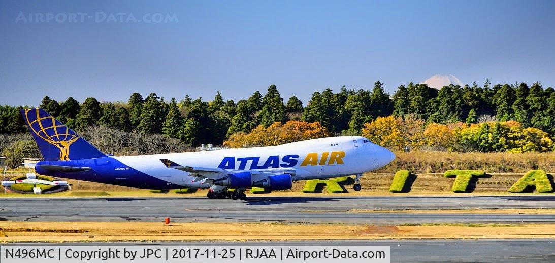 N496MC, 1999 Boeing 747-47UF C/N 29257, TO with Fuji San Behind