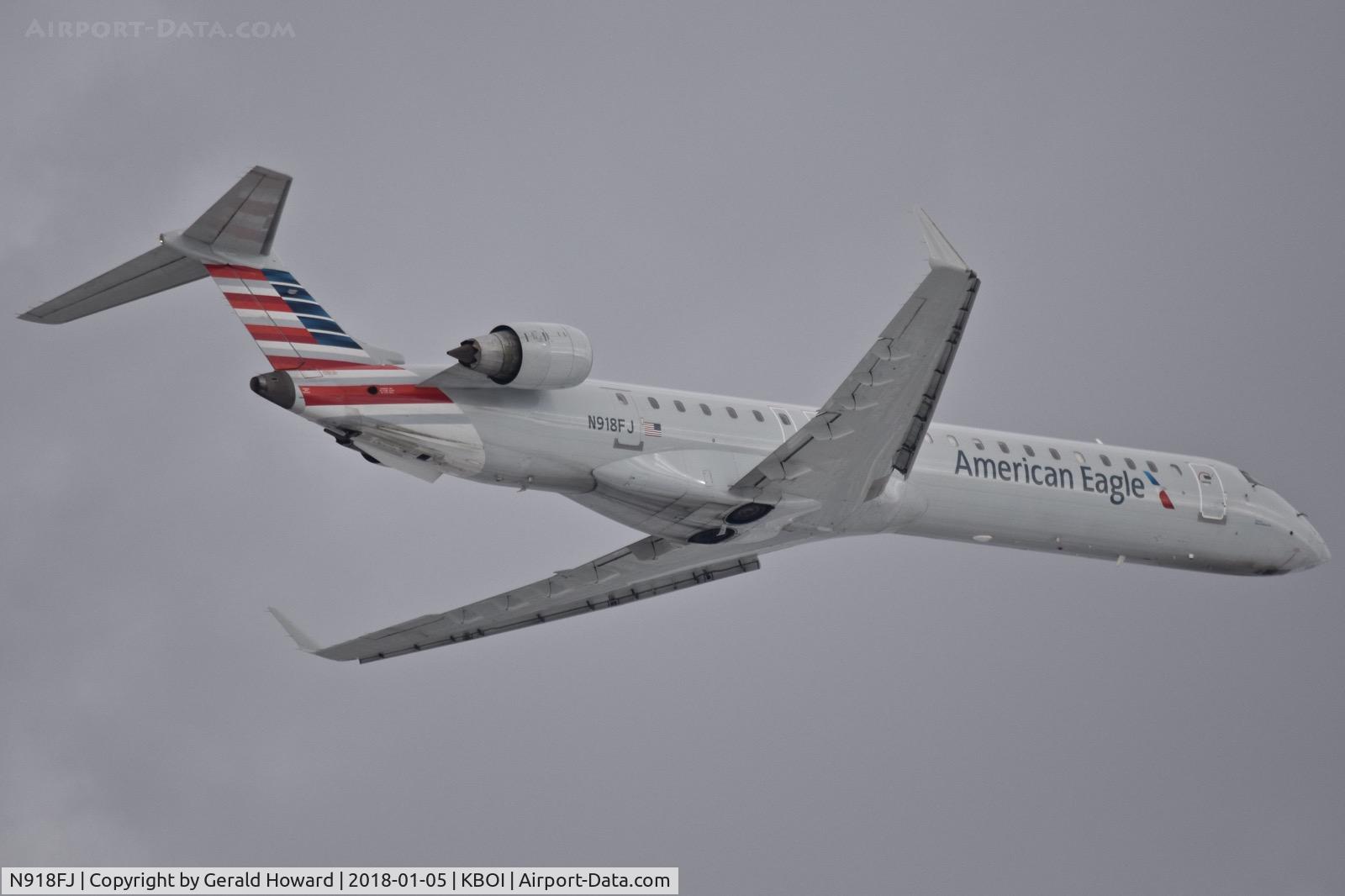 N918FJ, 2004 Bombardier CRJ-900ER (CL-600-2D24) C/N 15018, Departing BOI from RWY 10L.