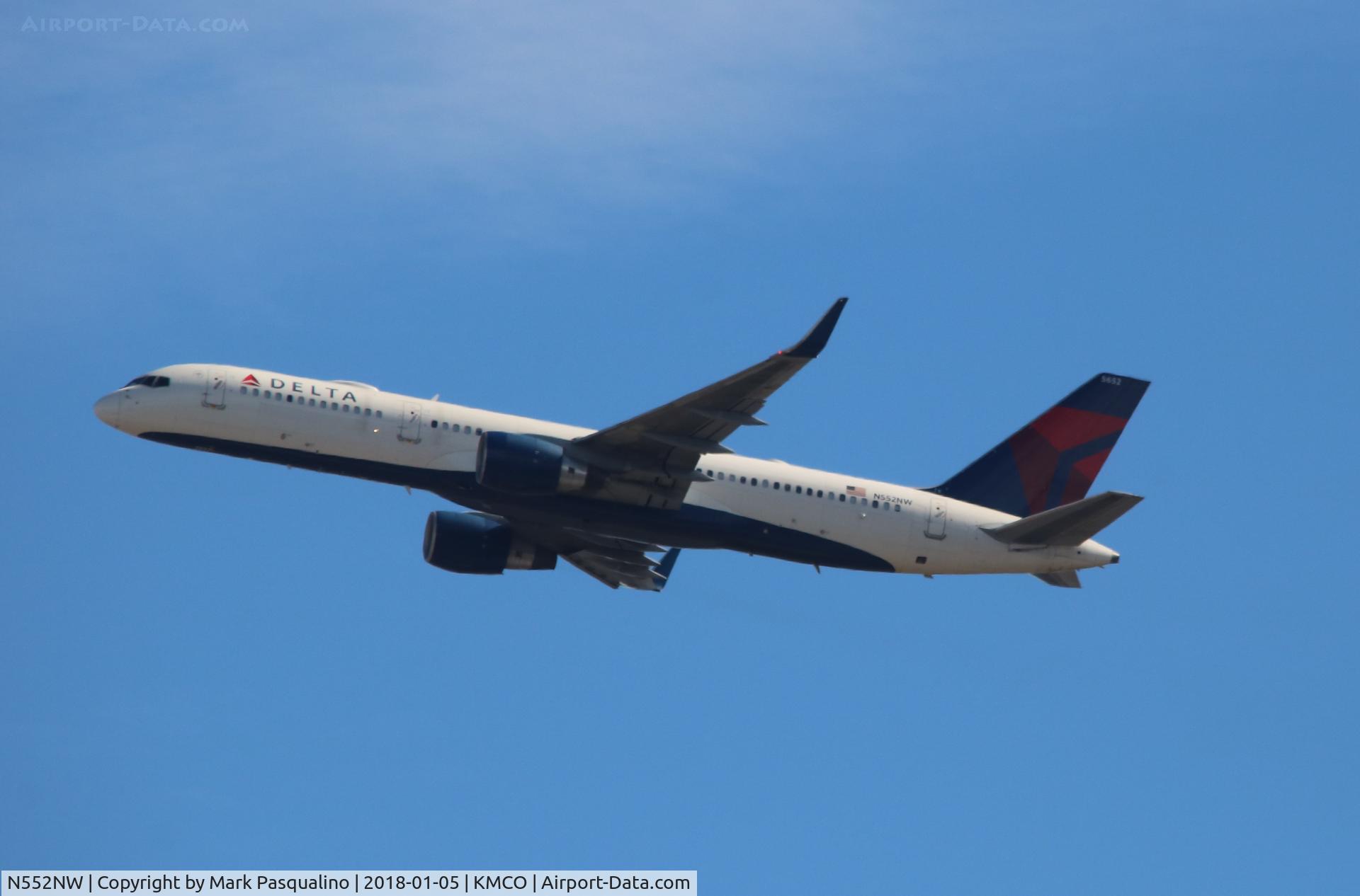 N552NW, 2001 Boeing 757-251 C/N 26499, Boeing 757-200