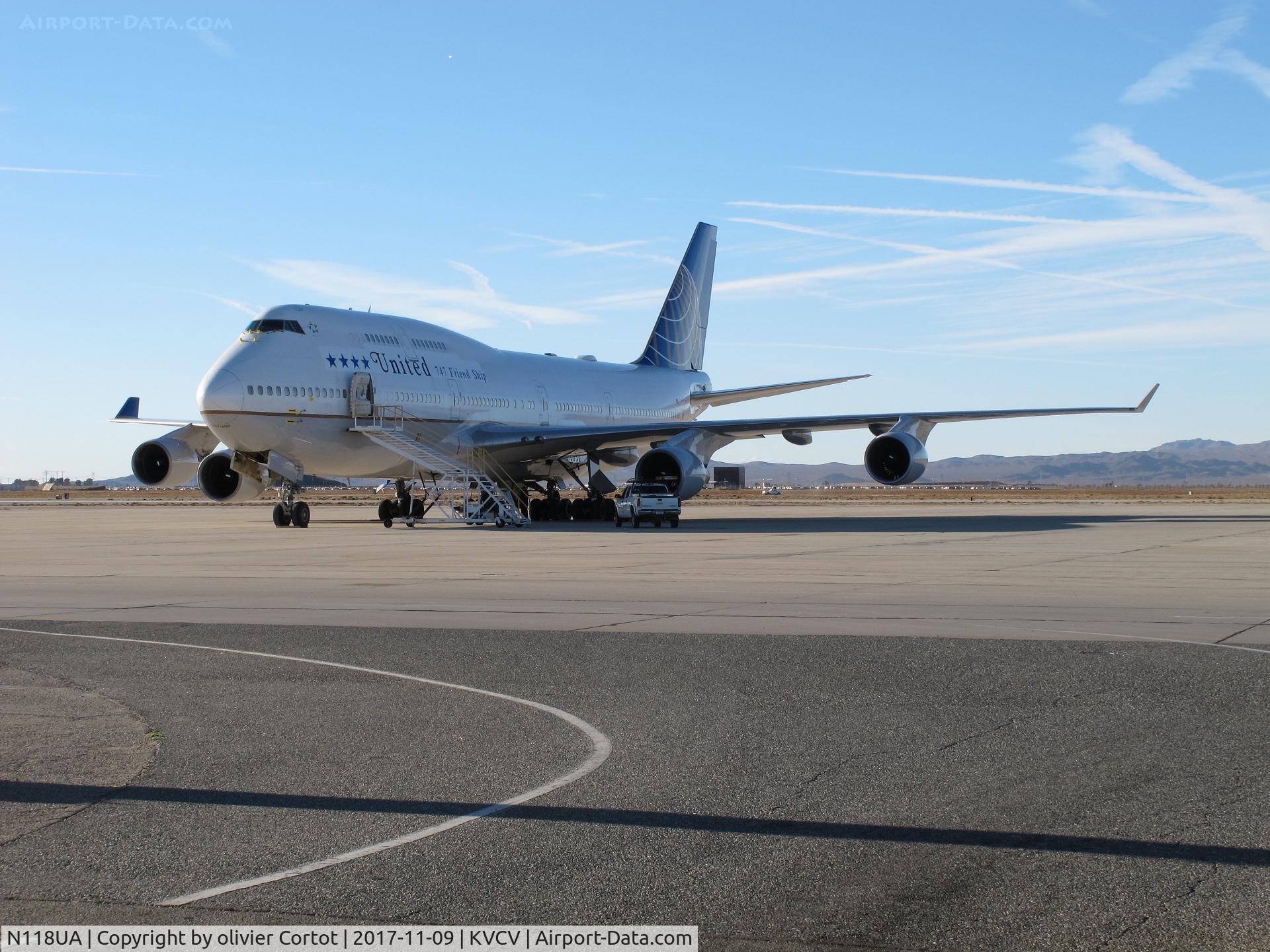 N118UA, 1999 Boeing 747-422 C/N 28811, Seen in Victorville 2 days after going the last Boeing 747 commercial flight of United.