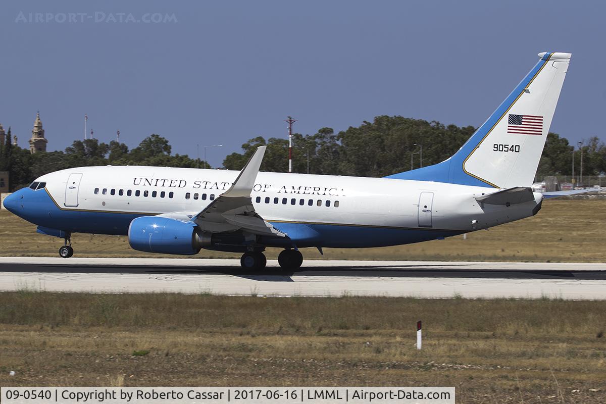 09-0540, 2010 Boeing C-40C Clipper (737-7BC BBJ) C/N 40706, Runway 31