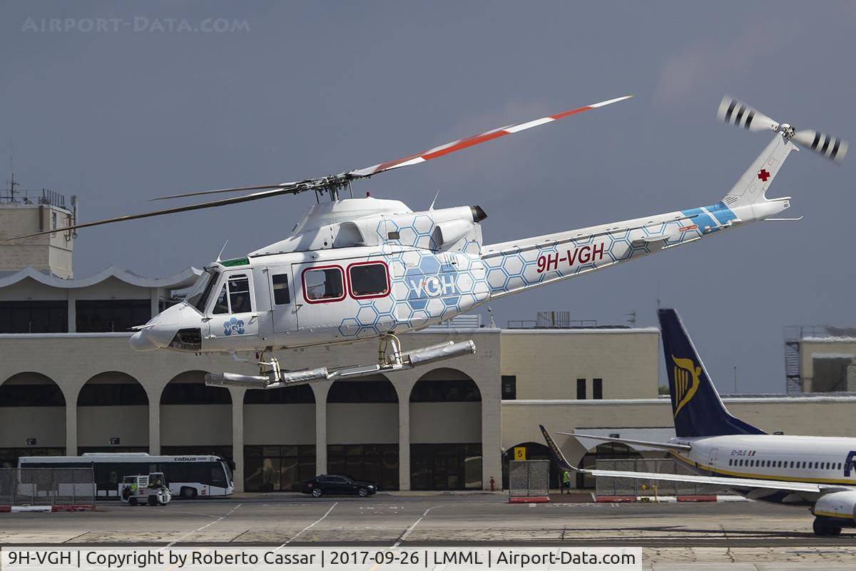 9H-VGH, Bell 412EP C/N 36046, Runway 31