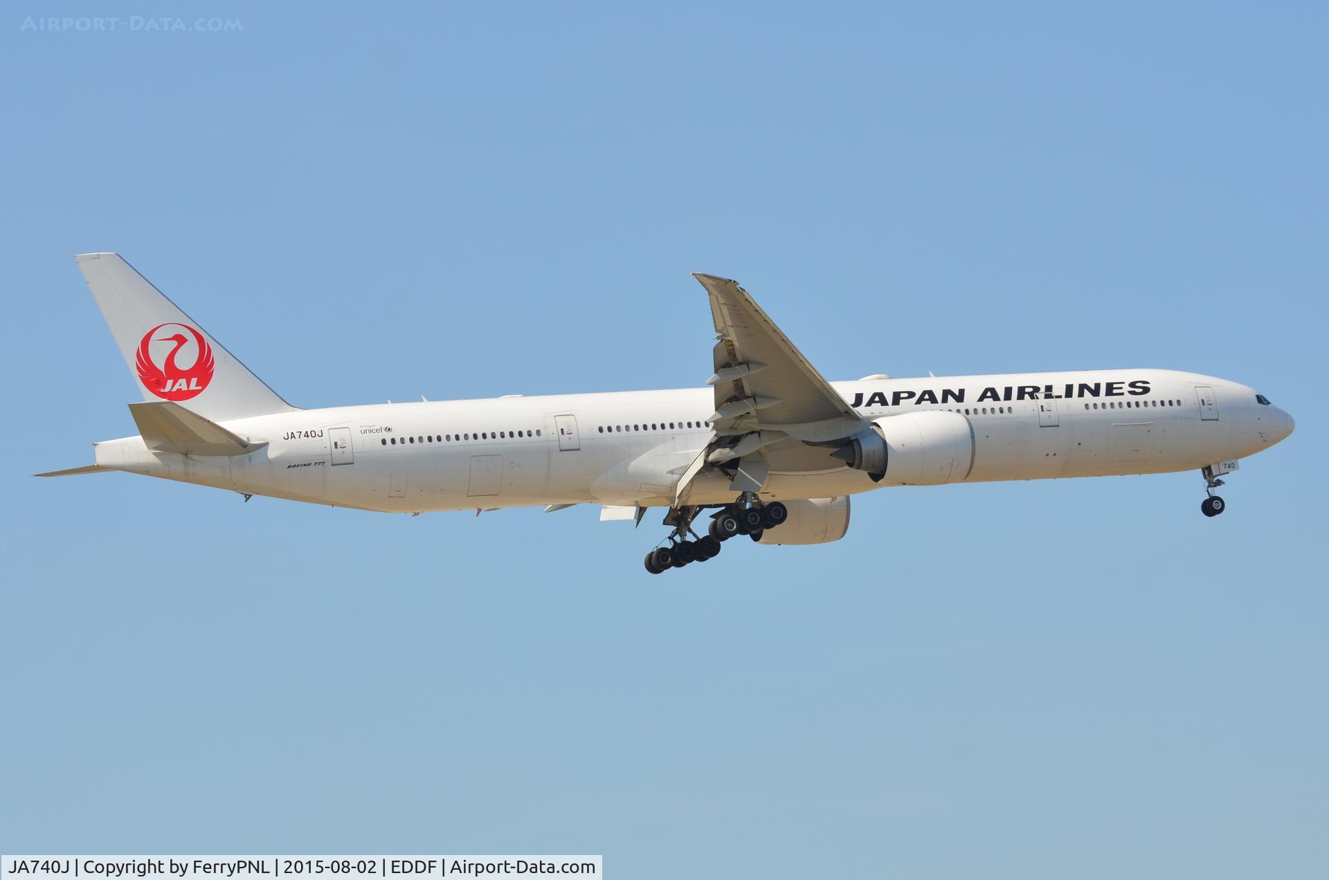 JA740J, 2008 Boeing 777-346 C/N 36127, JAL B773 on short final.