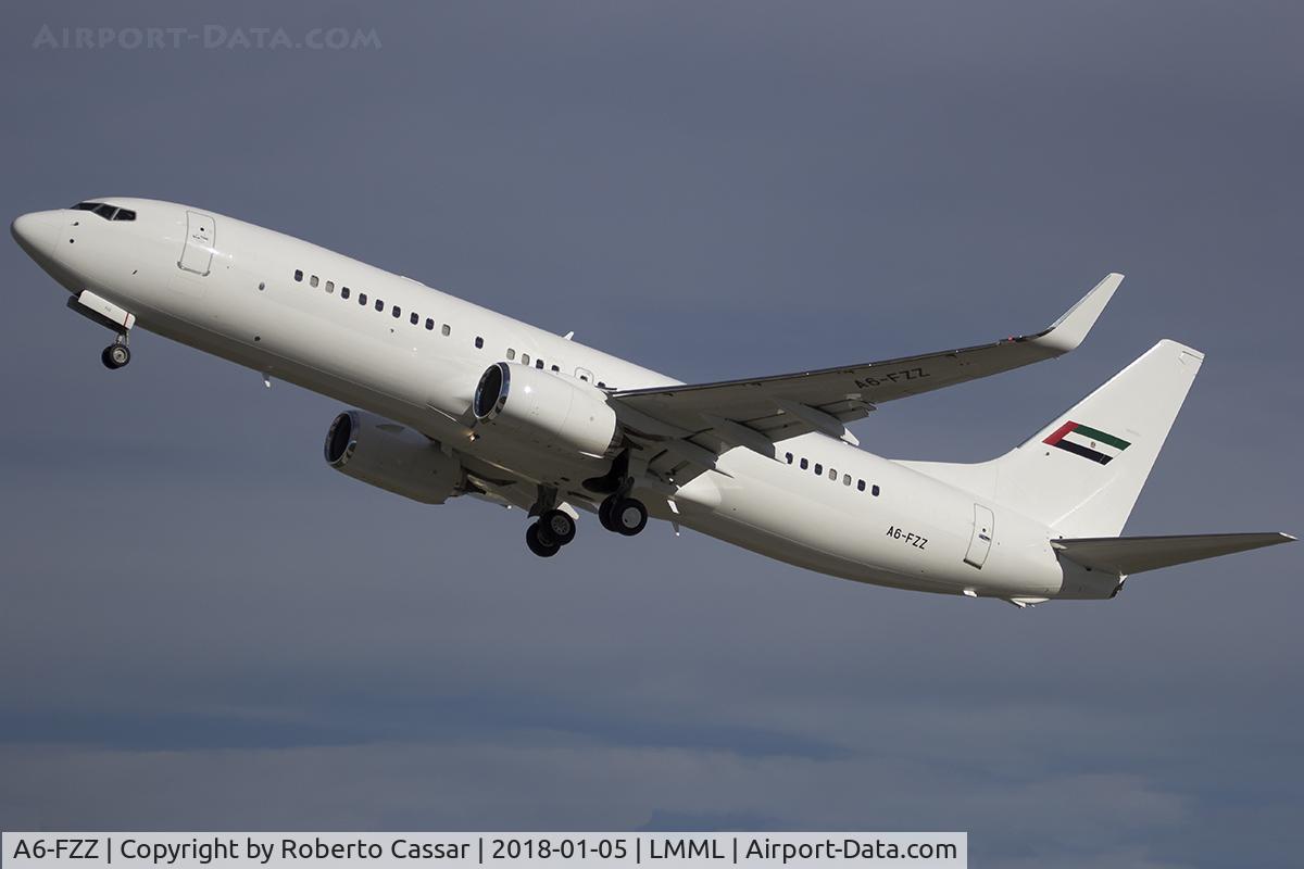 A6-FZZ, 2015 Boeing 737-8KN C/N 40277, Runway 31