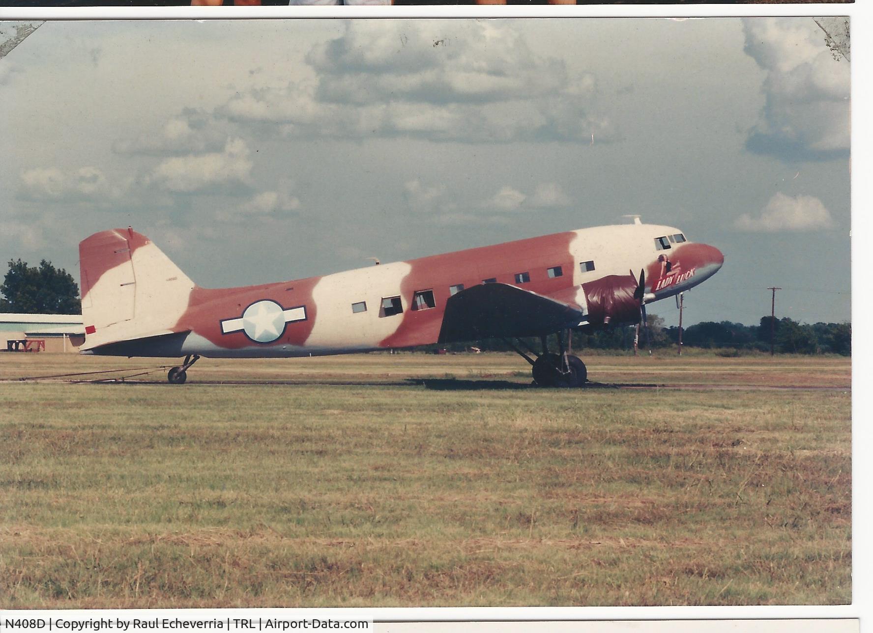 N408D, 1940 Douglas DC-3-G202A C/N 2247, N408D al Terrell Municipal in Texas.