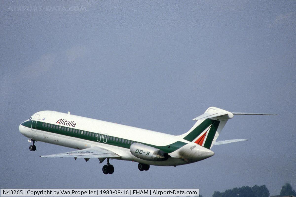N43265, 1968 Douglas DC-9-32 C/N 47222, Alitalia Douglas DC-9-32 taking off from Schiphol airport, the Netherlands, 1983