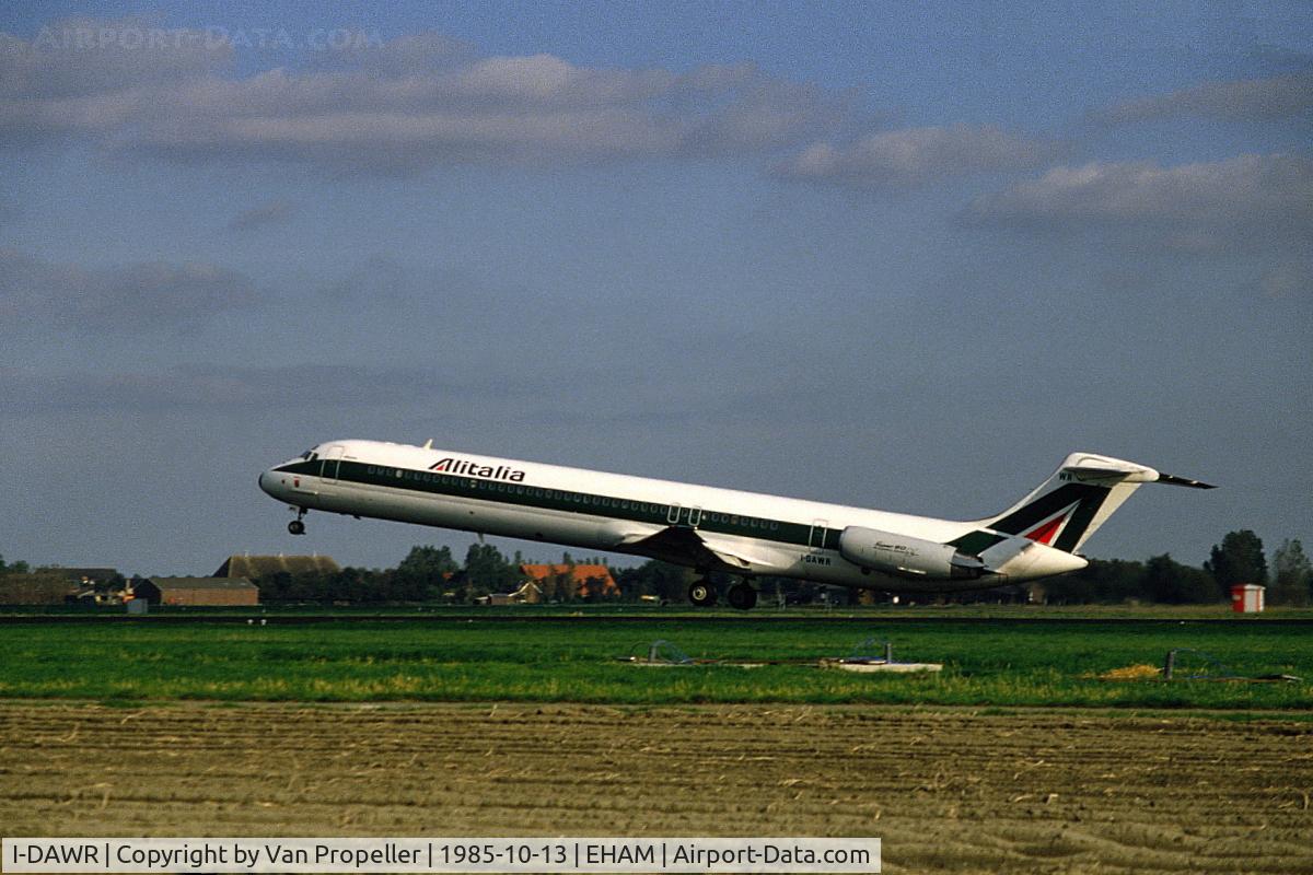 I-DAWR, 1985 McDonnell Douglas MD-82 (DC-9-82) C/N 49208, Alitalia MD-82 taking off from Schiphol airport, the Netherlands, 1985