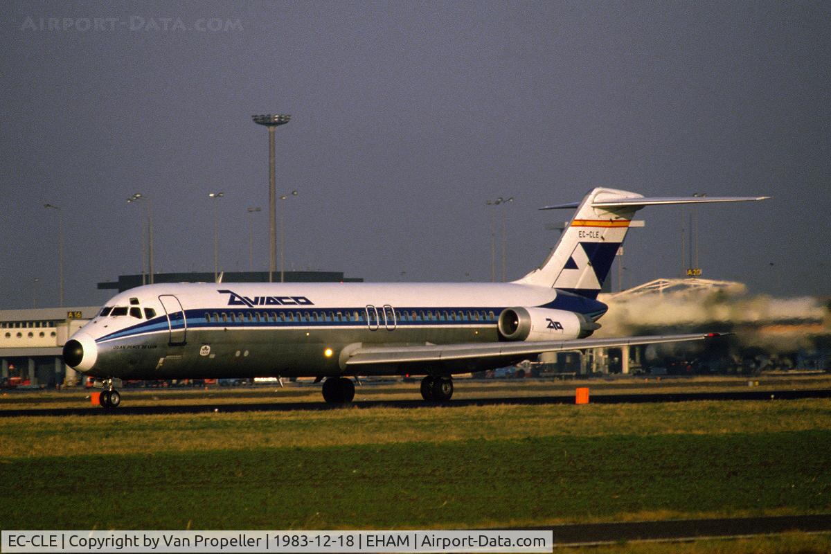 EC-CLE, 1975 McDonnell Douglas DC-9-32 C/N 47678, Aviaco Douglas DC-9-32 taking off from Schiphol airport, the Netherlands, 1983