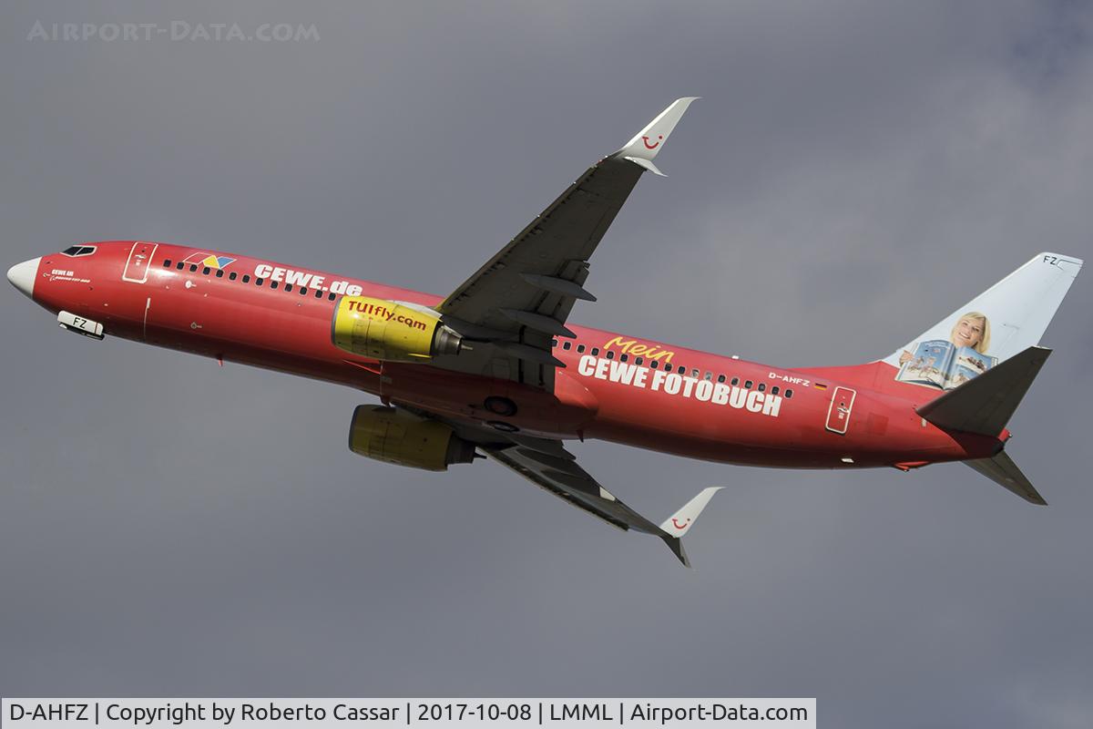 D-AHFZ, 2001 Boeing 737-8K5 C/N 30883, Runway 13