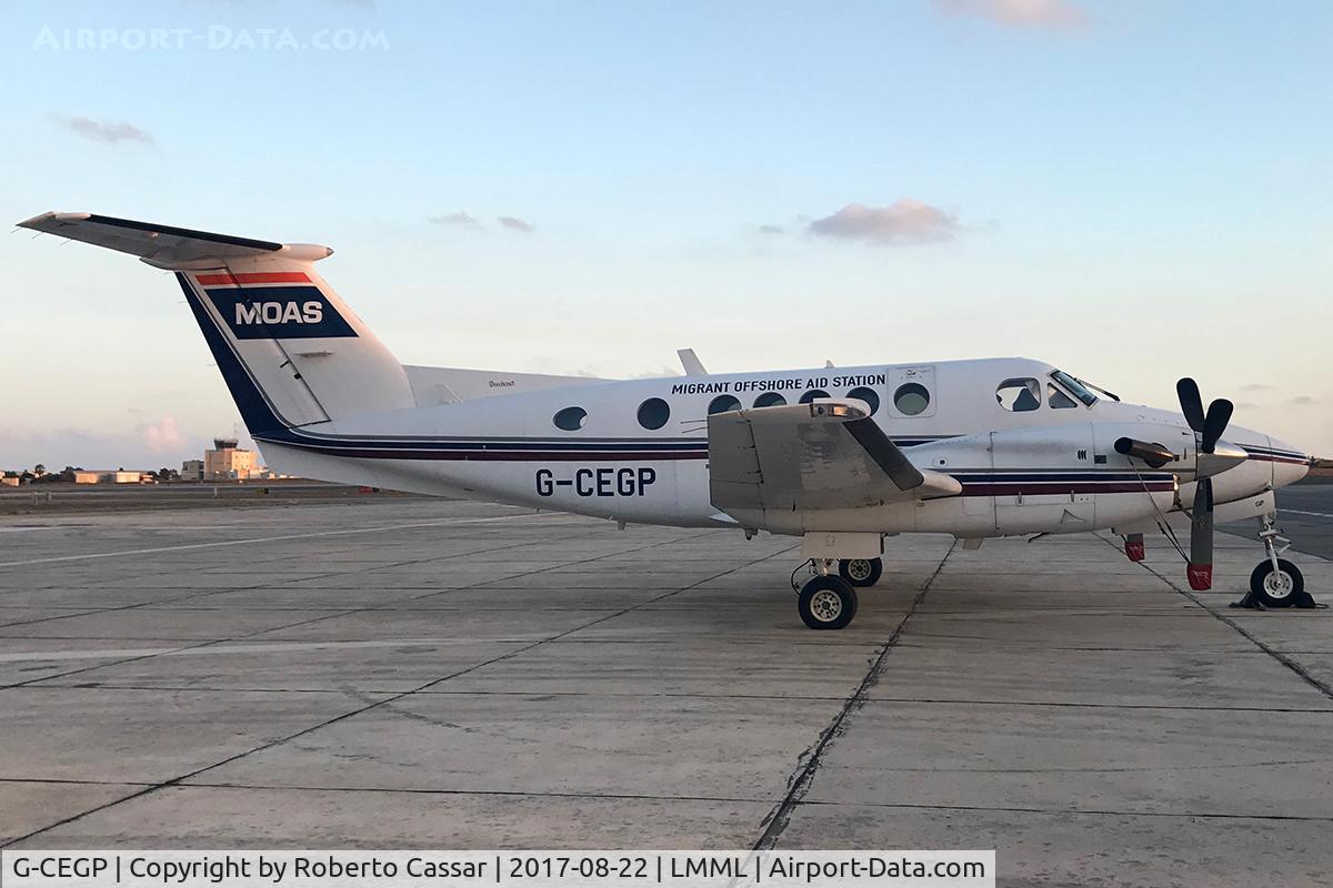 G-CEGP, 1980 Beech 200 Super King Air C/N BB-726, Park 3