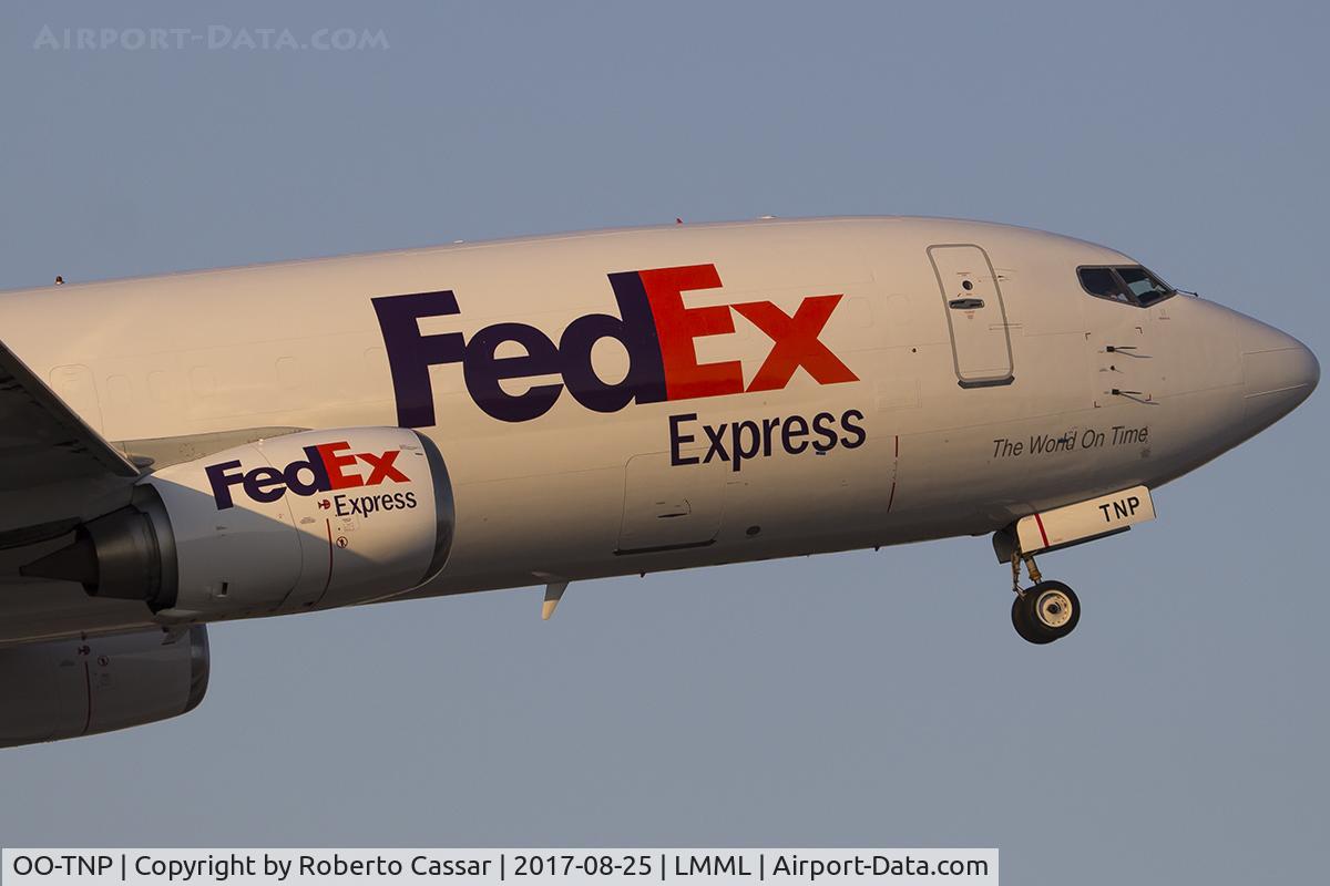 OO-TNP, 1994 Boeing 737-45D C/N 27256, Runway 13