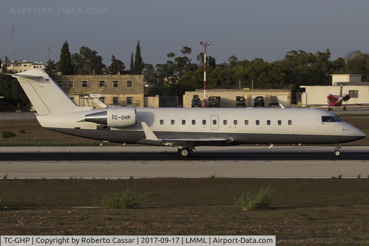 TC-GHP, 2005 Canadair Challenger 850 (CL-600-2B19) C/N 8052, Runway 13