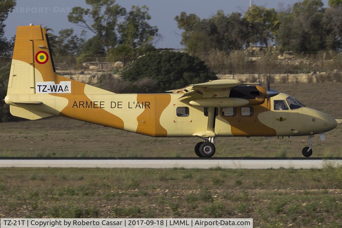 TZ-21T, Harbin Y-12 C/N 093, Runway 31