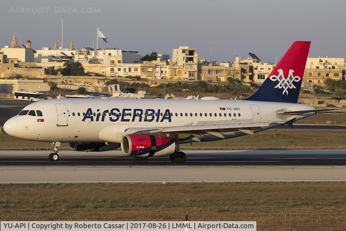 YU-API, 1999 Airbus A319-132 C/N 1140, Runway 31