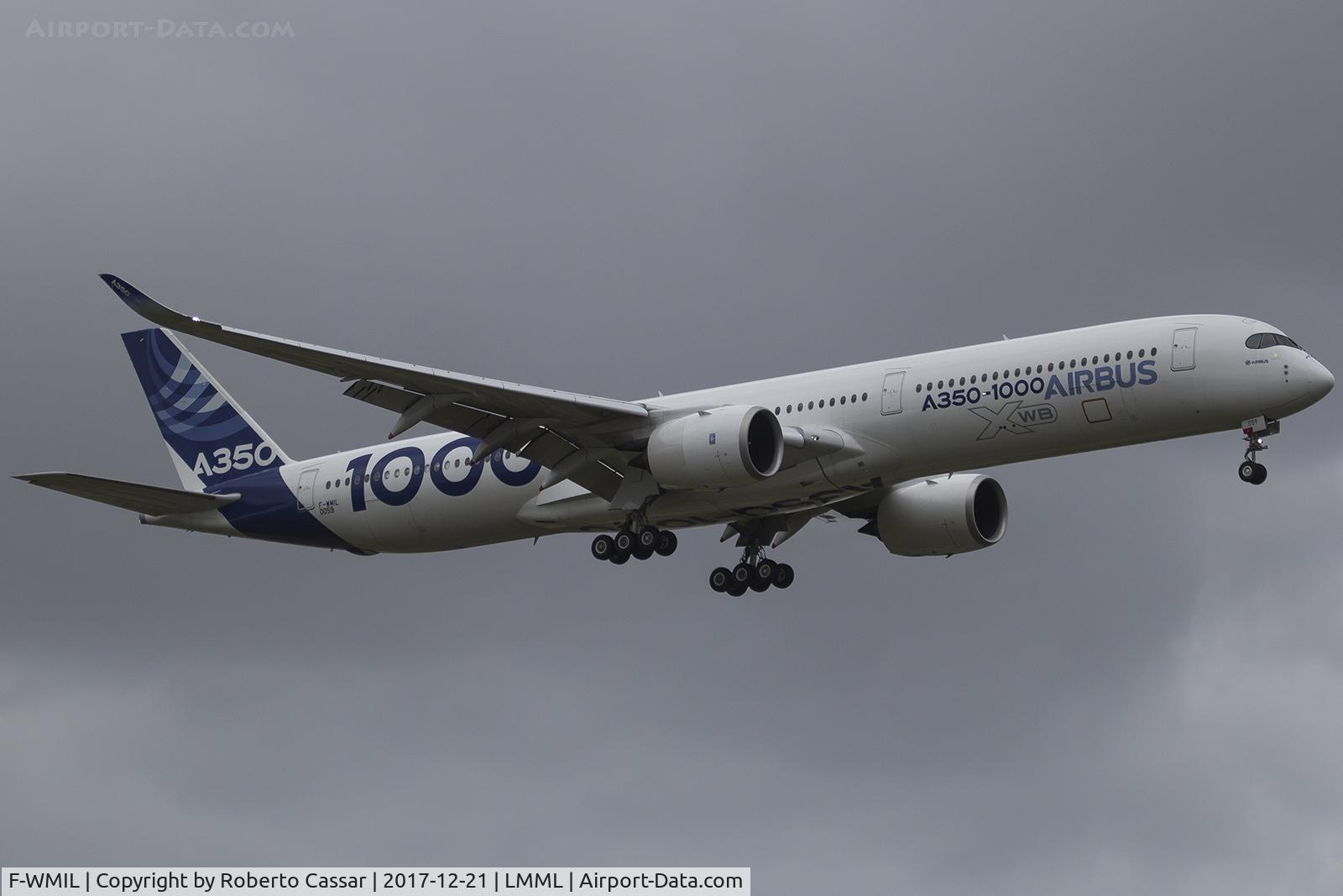 F-WMIL, 2016 Airbus A350-1041 C/N 059, Runway 13