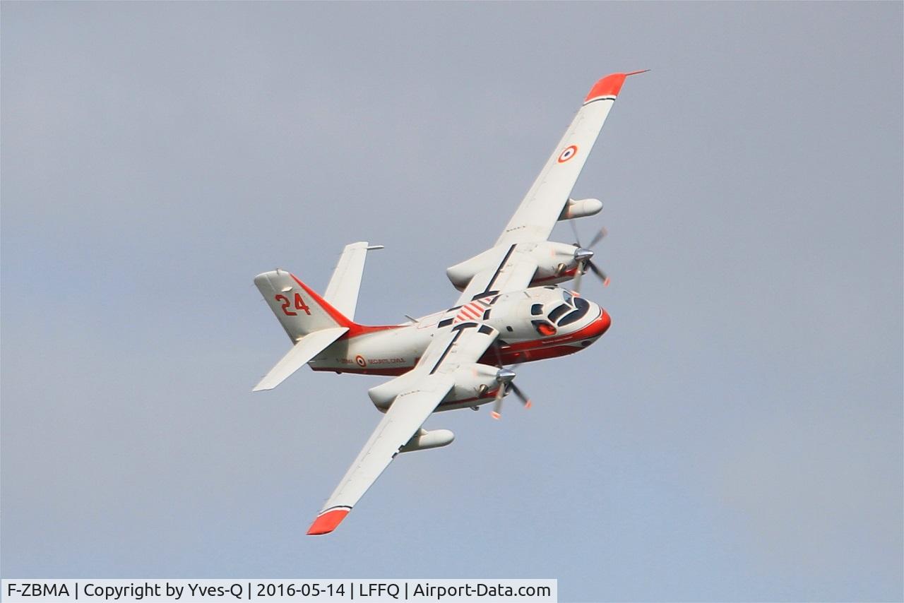 F-ZBMA, Grumman Conair S-2T Turbo Firecat C/N 461/021, Grumman TS-2A Conair Turbo Firecat, On display, La Ferté-Alais airfield (LFFQ) Air show 2016
