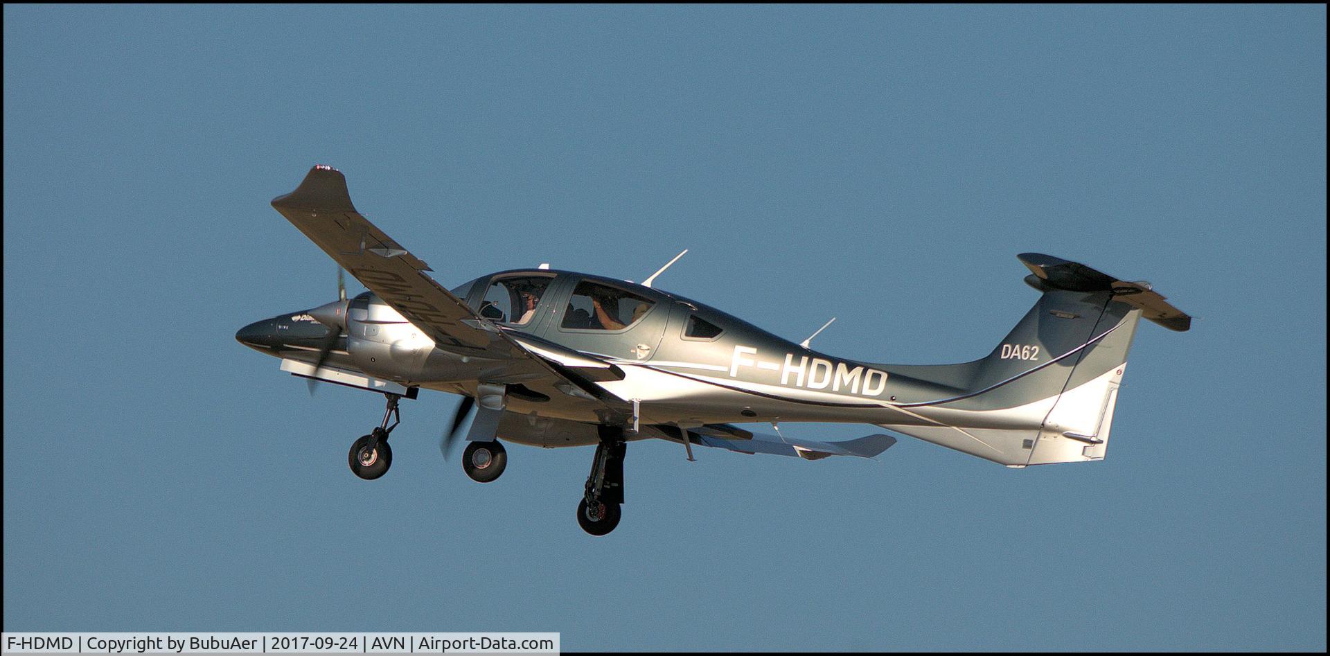 F-HDMD, 2017 Diamond DA-62 C/N 62.066, Piloté par Michel Drucker, de retour vers Paris, pendant le meeting d'Avignon.