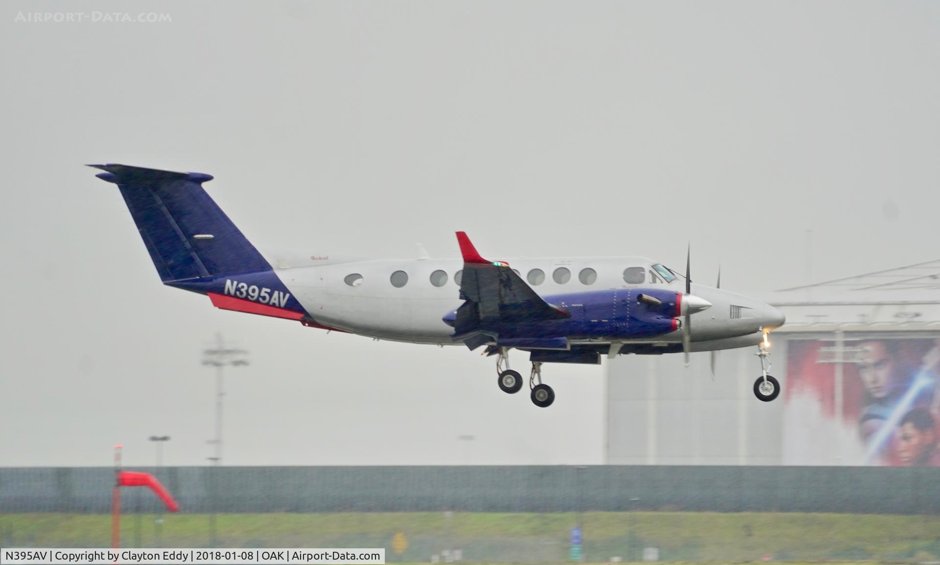 N395AV, 2003 Raytheon Aircraft Company B300 C/N FL-375, OAK 2018.