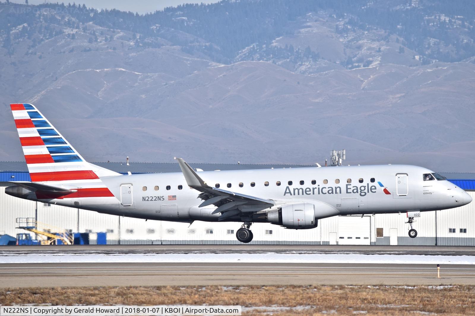 N222NS, 2015 Embraer 175LR (ERJ-170-200LR) C/N 17000528, Landing RWY 10L.