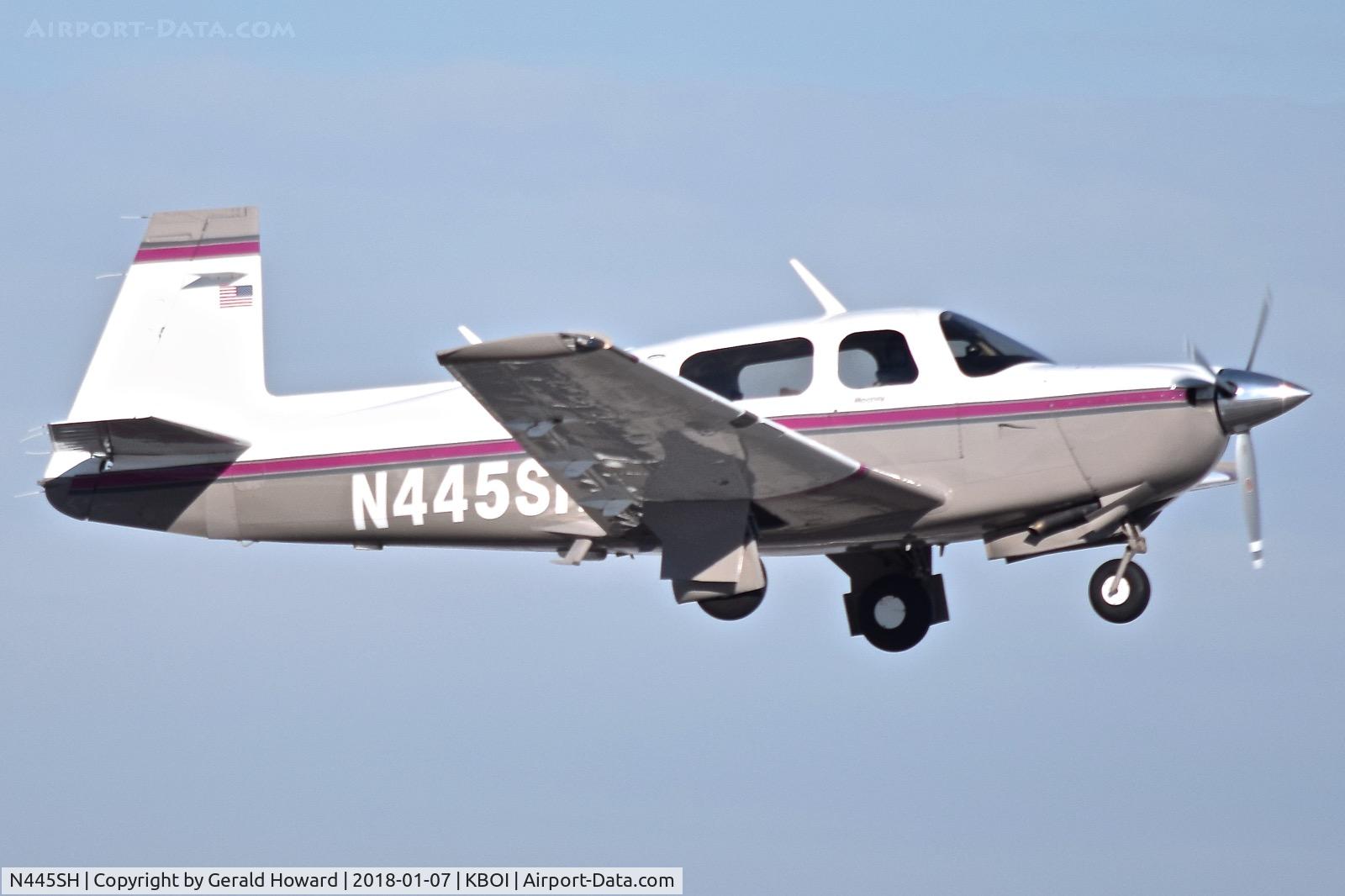 N445SH, 1991 Mooney M20J 201 C/N 24-3230, Landing RWY 10R.