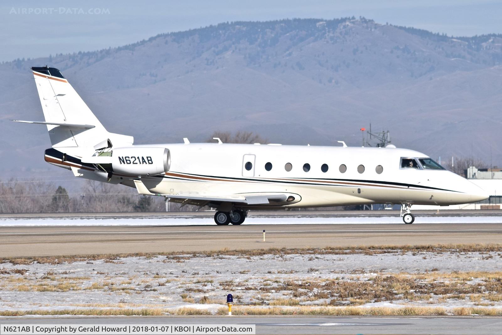 N621AB, 2008 Israel Aerospace Industries G200 C/N 199, Landing roll out on RWY 10R.