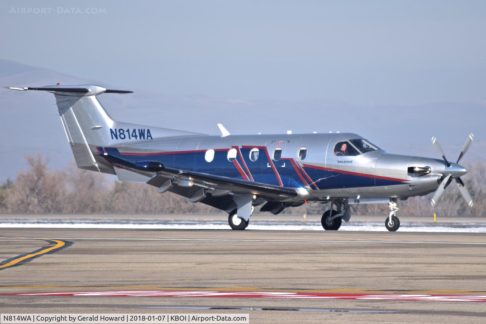 N814WA, 2007 Hawker Beechcraft Corp G36 Bonanza C/N E-3814, Landing roll out on RWY 10R.