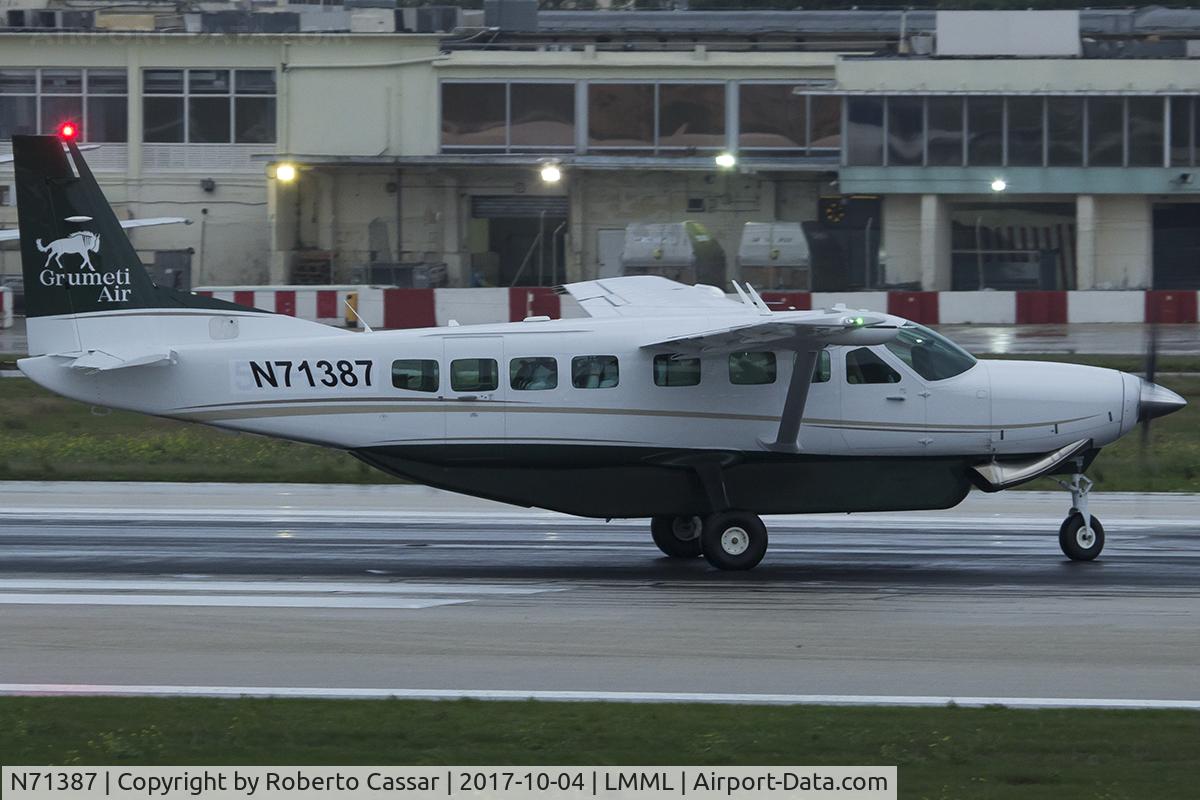 N71387, 2016 Cessna 208B Grand Caravan C/N 208B5294, Runway 13