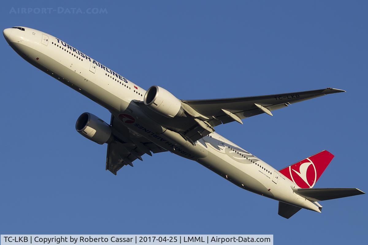 TC-LKB, 2014 Boeing 777-36N/ER C/N 41819, Istanbul Ataturk