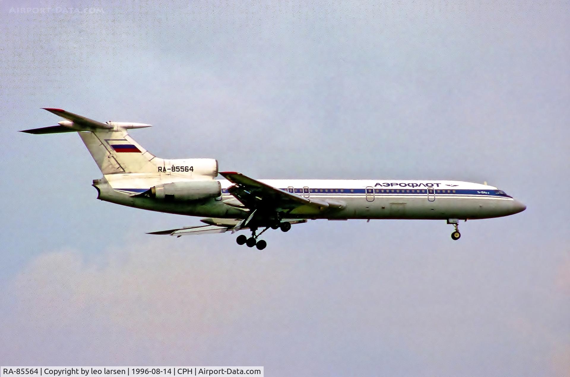 RA-85564, 1982 Tupolev Tu-154B-2 C/N 82A564, Copenhagen 14.8.1996