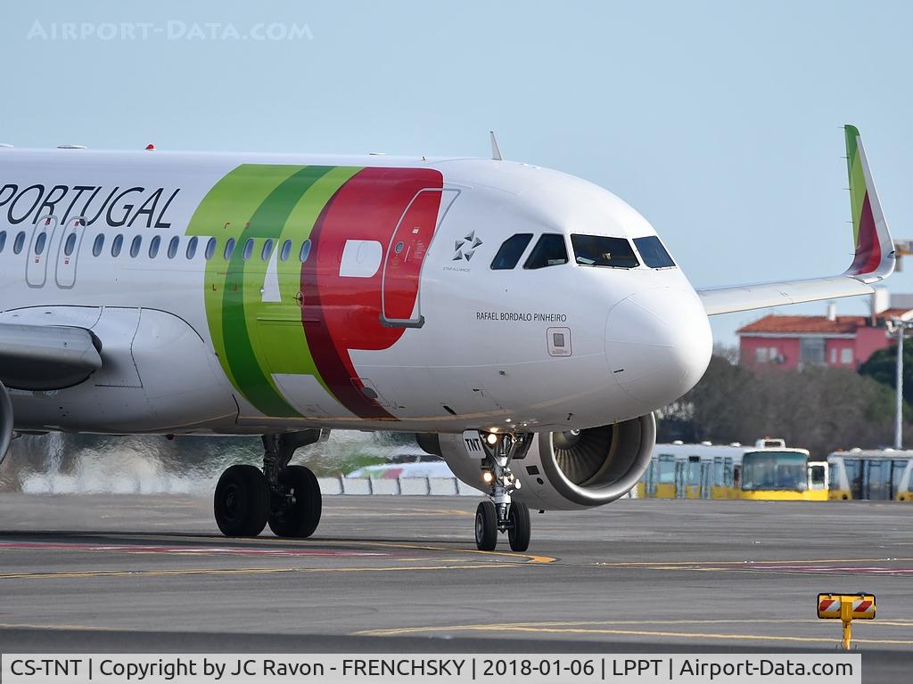 CS-TNT, 2009 Airbus A320-214 C/N 4095, Rafael Bordalo Pinheiro)