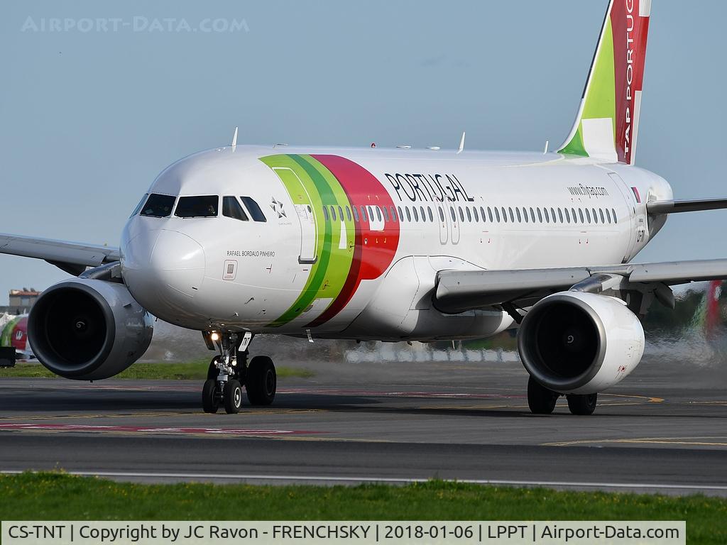 CS-TNT, 2009 Airbus A320-214 C/N 4095, Rafael Bordalo Pinheiro)