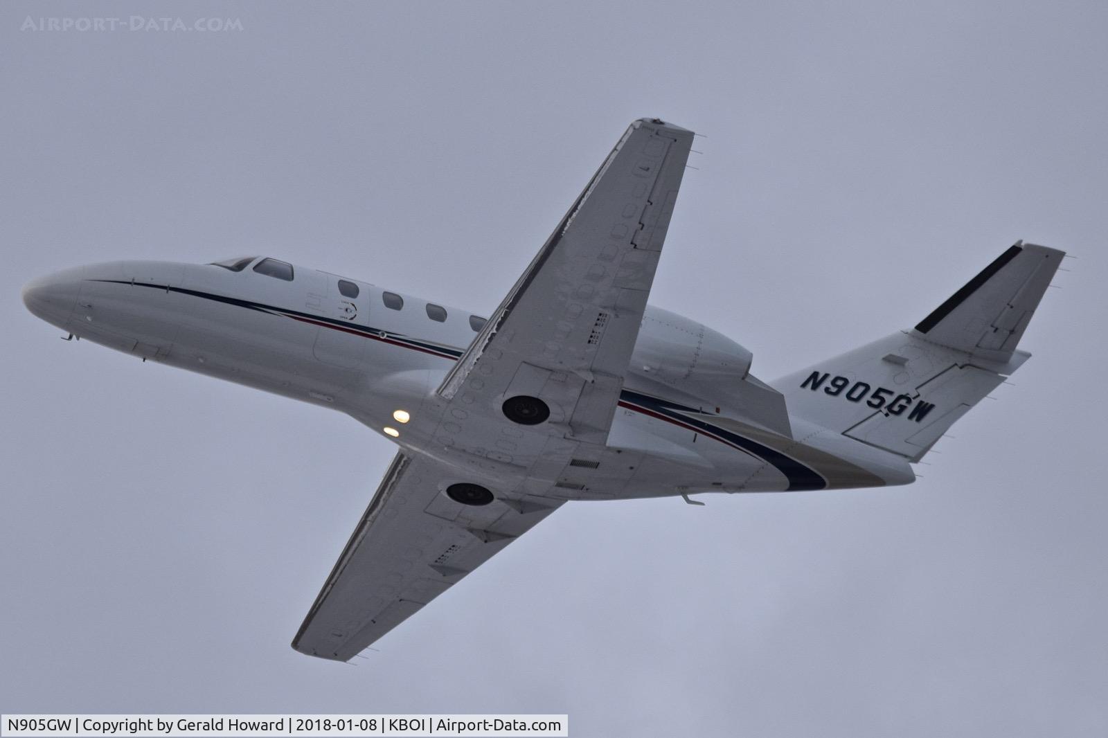 N905GW, Cessna 525 CitationJet CJ1+ C/N 525-0682, Departing RWY 10L.