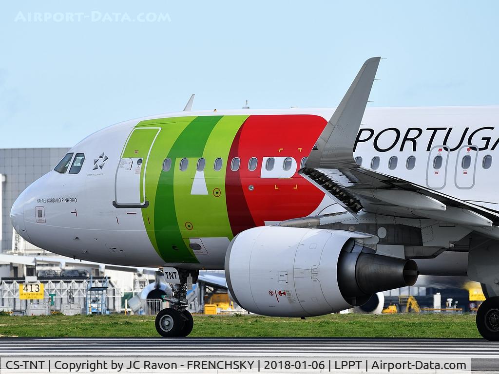 CS-TNT, 2009 Airbus A320-214 C/N 4095, Rafael Bordalo Pinheiro