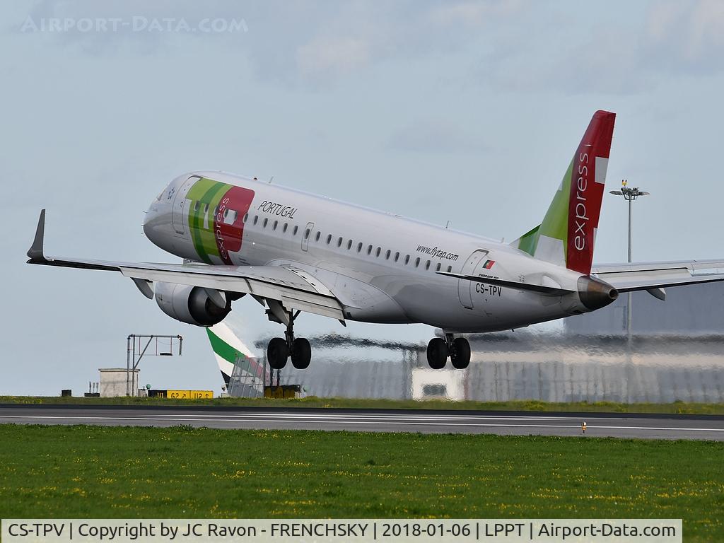 CS-TPV, 2012 Embraer 190LR (ERJ-190-100LR) C/N 19000541, TAP Express 1016 take off to Madrid
