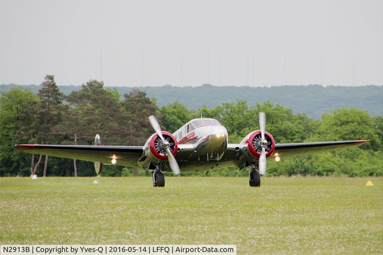 N2913B, 1953 Beech D18S C/N A-963, Beech D18S, Taxiing to static park, La Ferté-Alais airfield (LFFQ) Air show 2016