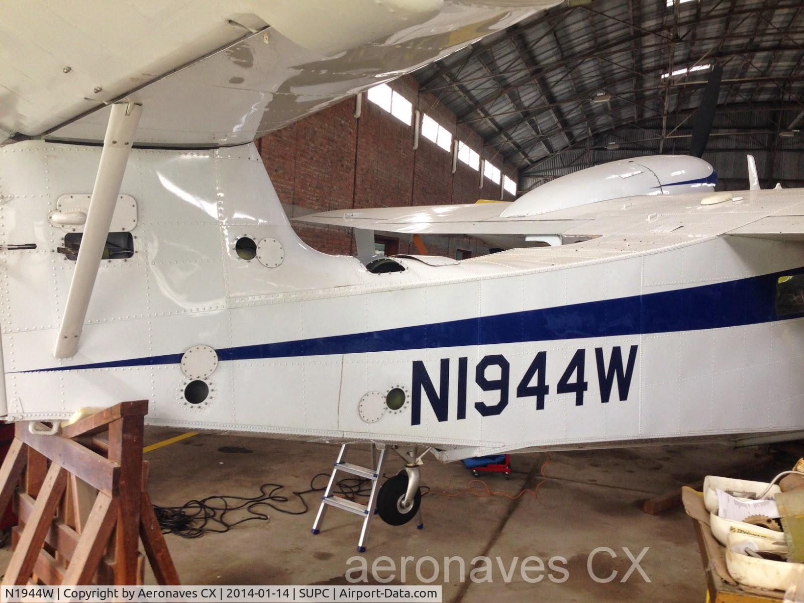 N1944W, Grumman J4F-2 Widgeon C/N 1342, En taller aeronáutico Charles Chalkling SA (Paysandú-Uruguay)