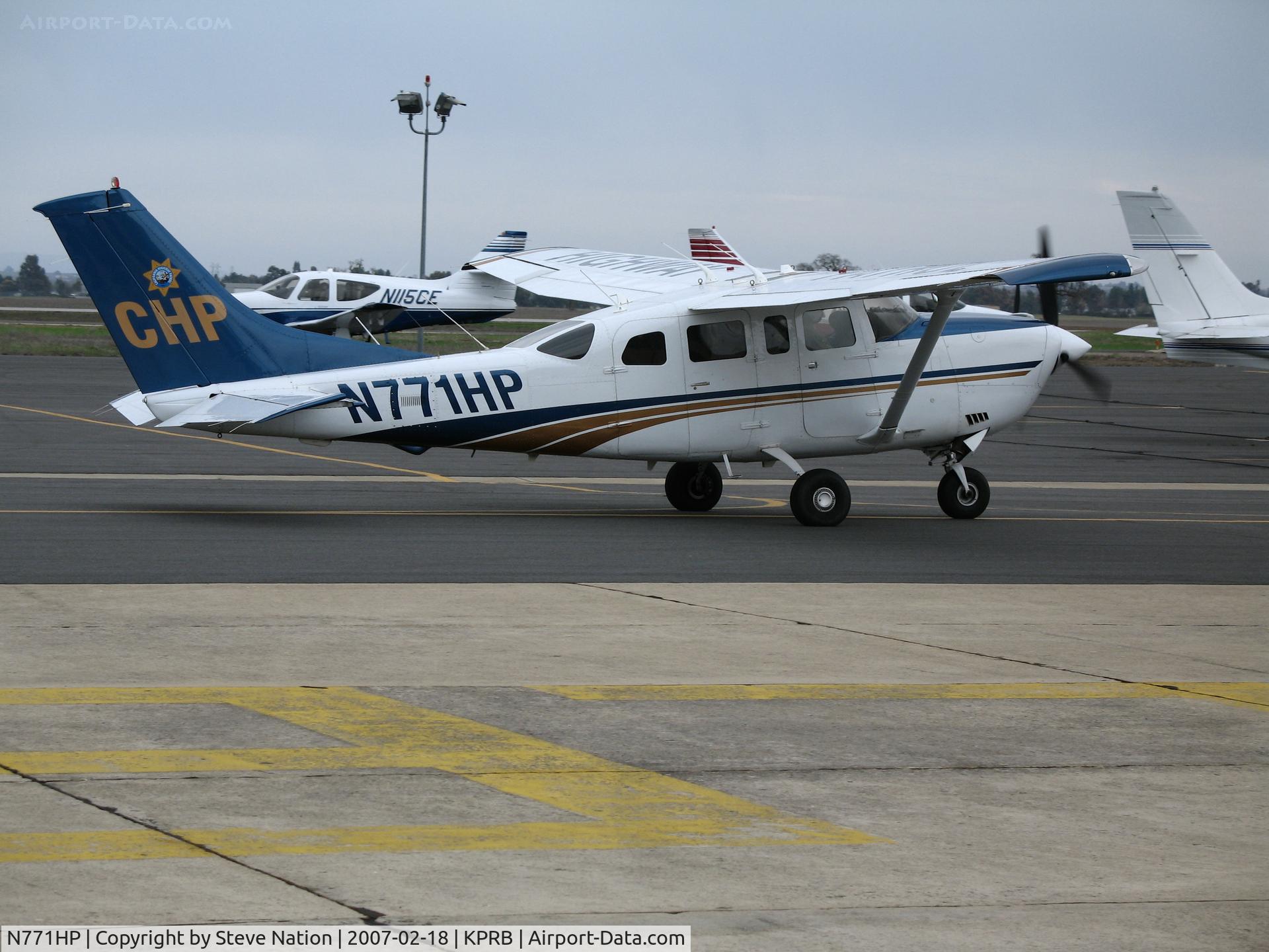 N771HP, 2000 Cessna T206H Turbo Stationair C/N T20608177, Locally-based California Highway Patrol (CHP) 2000 Cessna T206H taxiing @ Paso Robles Municipal Airport, CA