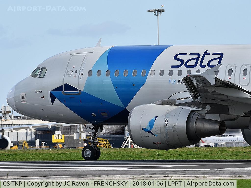 CS-TKP, 2003 Airbus A320-214 C/N 2011, Azores Airlines S4143 take off to Pico (PIX)