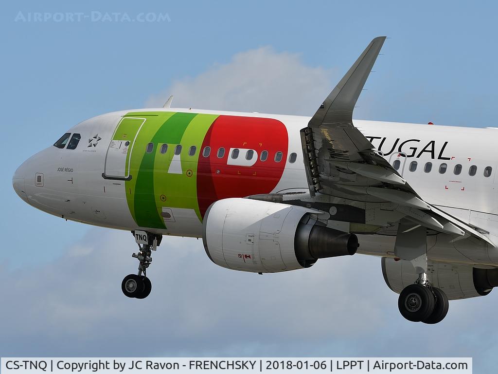 CS-TNQ, 2009 Airbus A320-214 C/N 3769, 