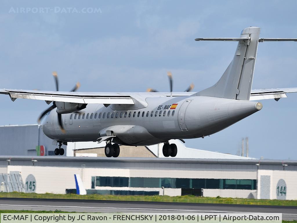 EC-MAF, 1999 ATR 72-212A C/N 568, Swiftair WT131 landing runway 03 from Porto Santo (PXO)