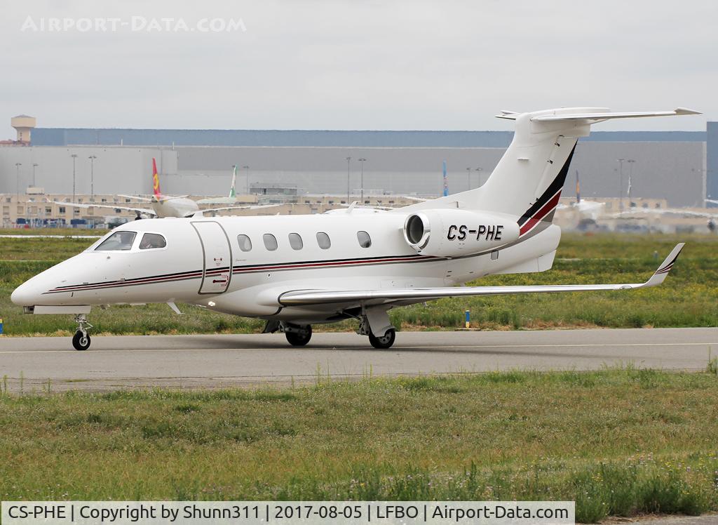 CS-PHE, 2015 Embraer EMB-500 Phenom 100 C/N 50500252, Taxiing for departure...