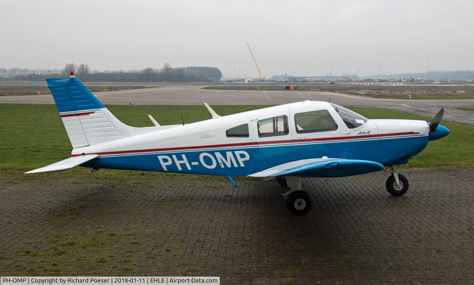 PH-OMP, 1978 Piper PA-28-181 Cherokee Archer II C/N 28-7890124, For sale at Lelystad.

ex: G-EOMP, D-EOMP