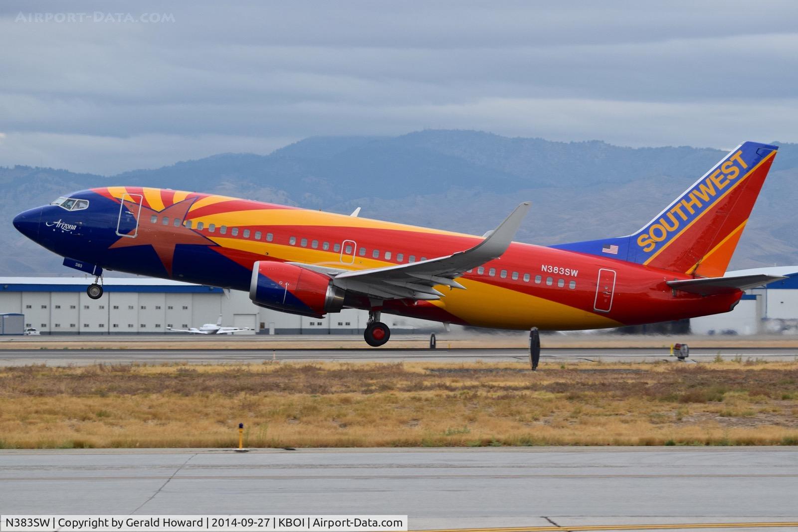 N383SW, 1994 Boeing 737-3H4 C/N 26589, Departing RWY 28L.