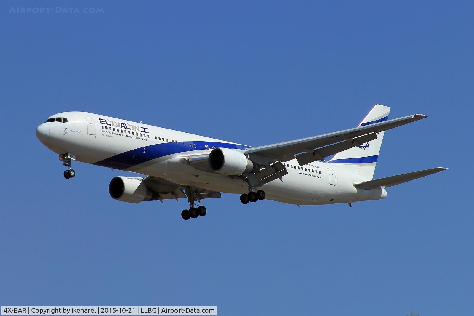 4X-EAR, 1995 Boeing 767-352/ER C/N 26262, Flight from Toronto on final to runway 30.