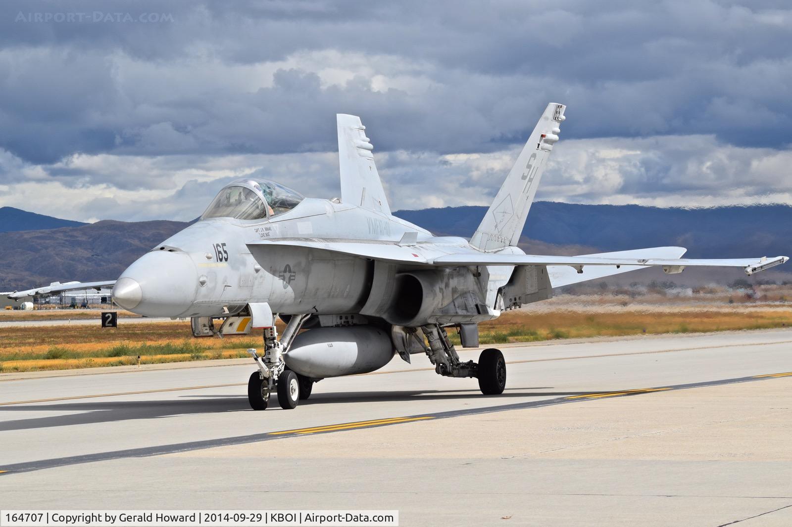 164707, McDonnell Douglas F/A-18C Hornet C/N 1149/C312, Taxiing on Bravo.  VMFAT-101 