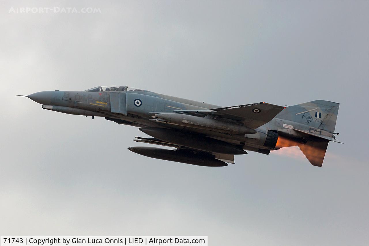 71743, 1977 McDonnell Douglas F-4E AUP Phantom II C/N 4995, TAKEOFF