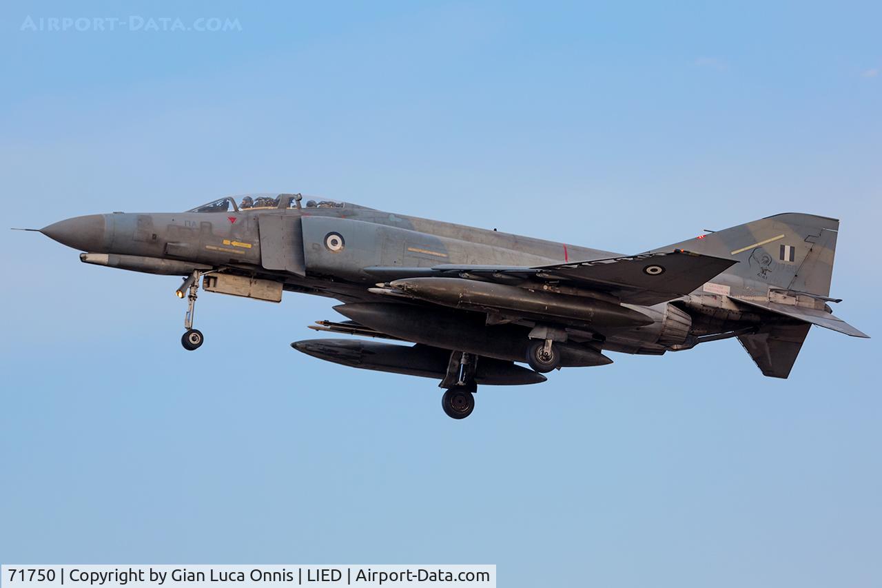 71750, 1977 McDonnell Douglas F-4E AUP Phantom II C/N 5016, LANDING