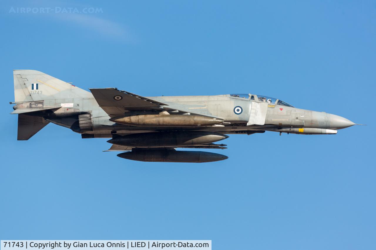 71743, 1977 McDonnell Douglas F-4E AUP Phantom II C/N 4995, LOW PASS