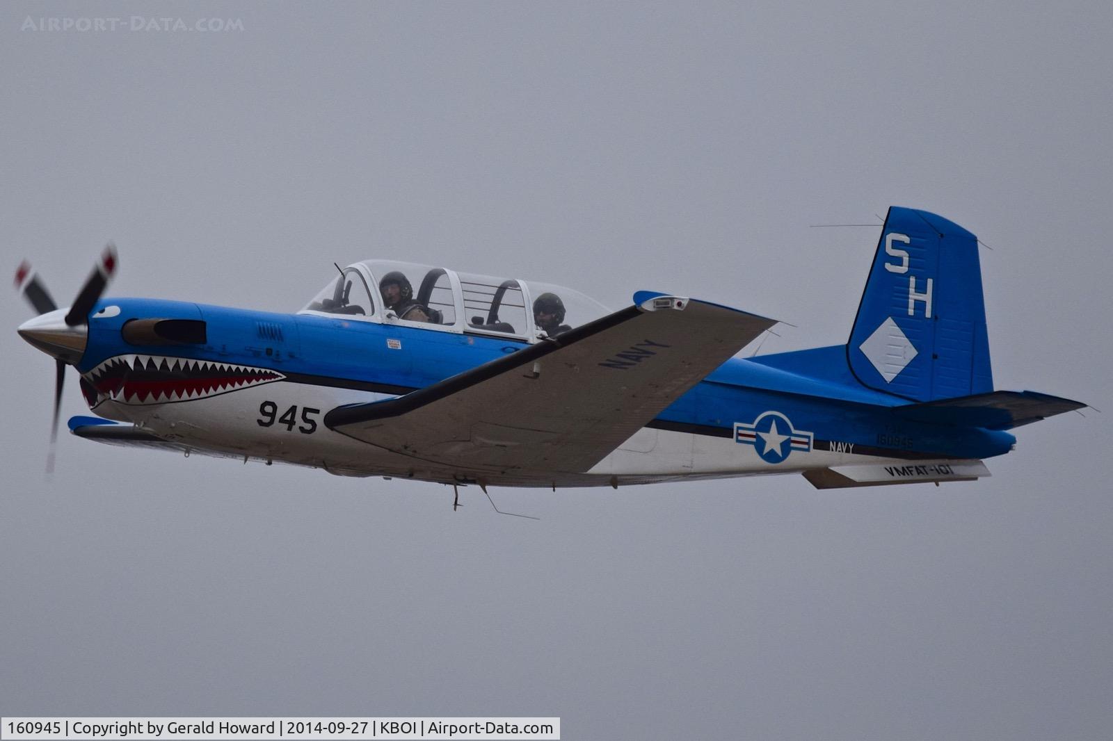 160945, 1973 Beech T-34C Turbo Mentor C/N GL-131, Departing RWY 28L. VMFAT-101 